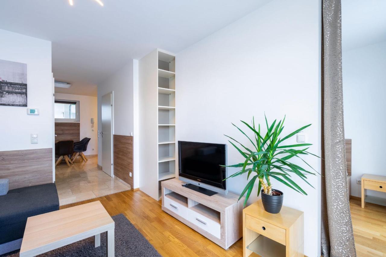 Donaufeld Living - Modernes Und Helles Apartment Vienna Exterior photo