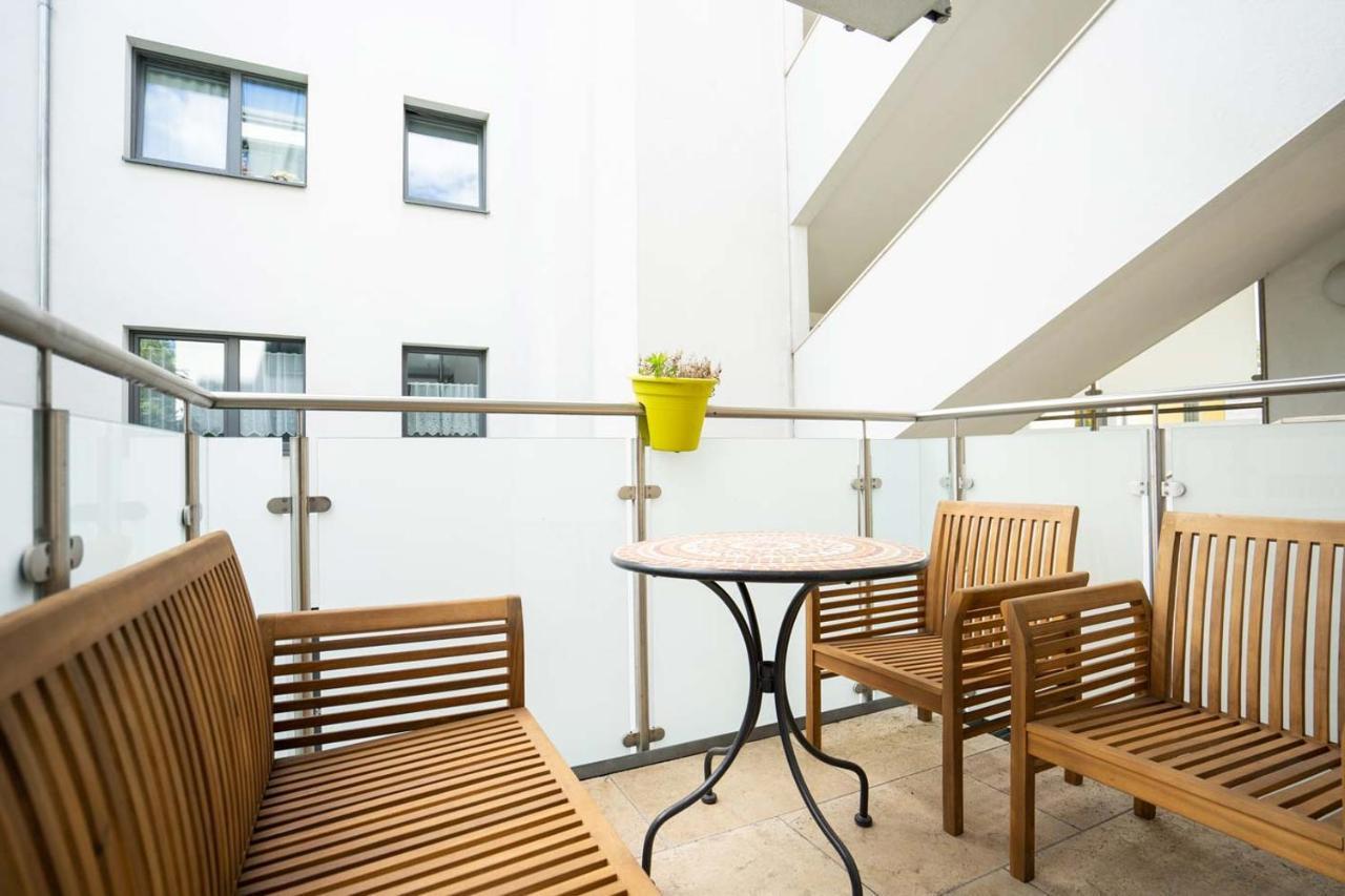 Donaufeld Living - Modernes Und Helles Apartment Vienna Exterior photo